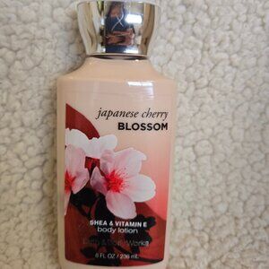 Bath & Body Works Japanese Cherry Blossom Body Lotion *Retired*